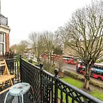 A Lovely, Bright And Airy, 3-Bedroom Family Home
