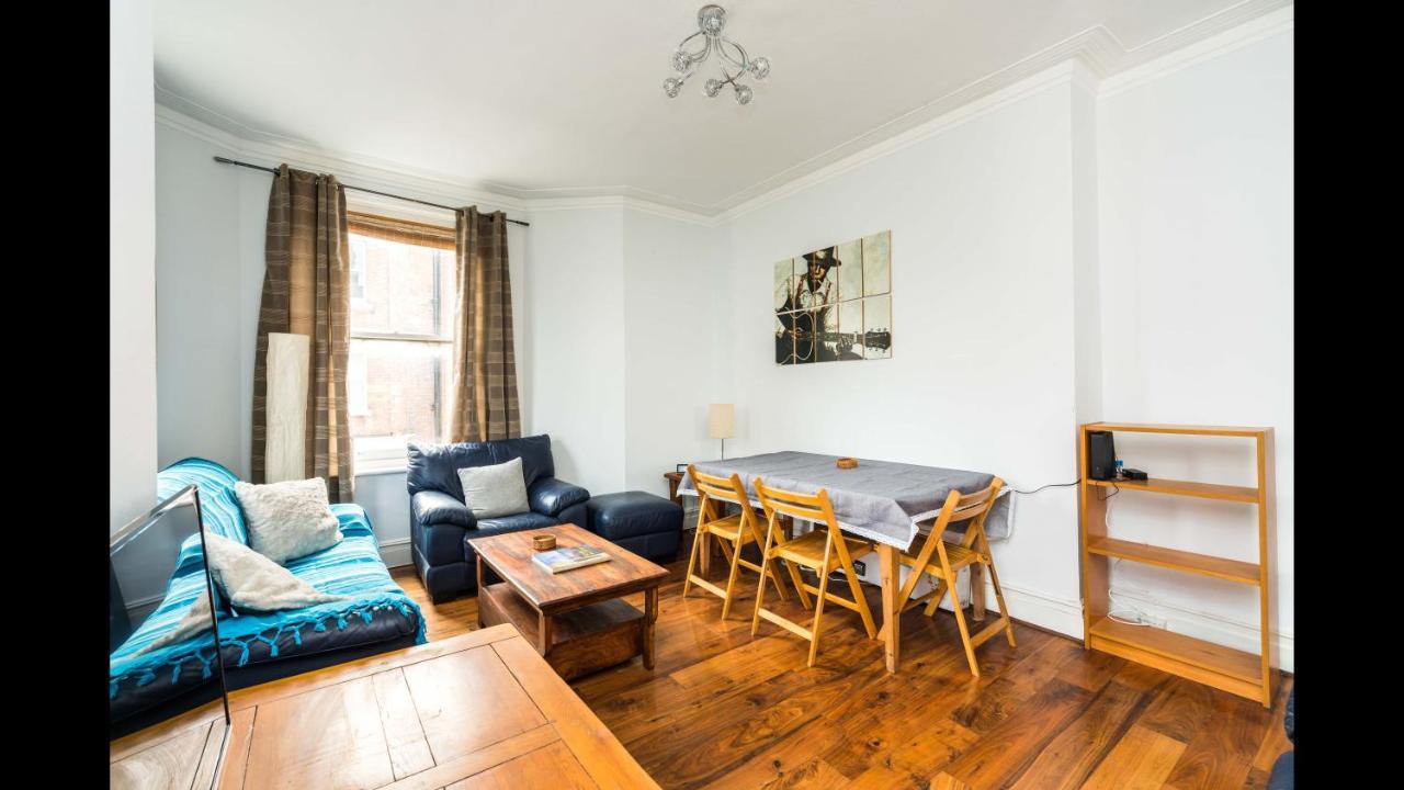 A Lovely, Bright And Airy, 3-bedroom Family Londres